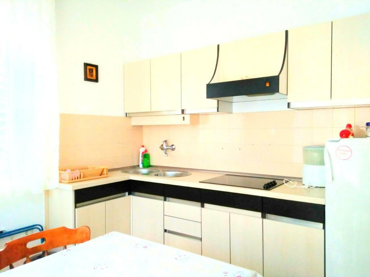 Apartman Antulov Srima Luaran gambar